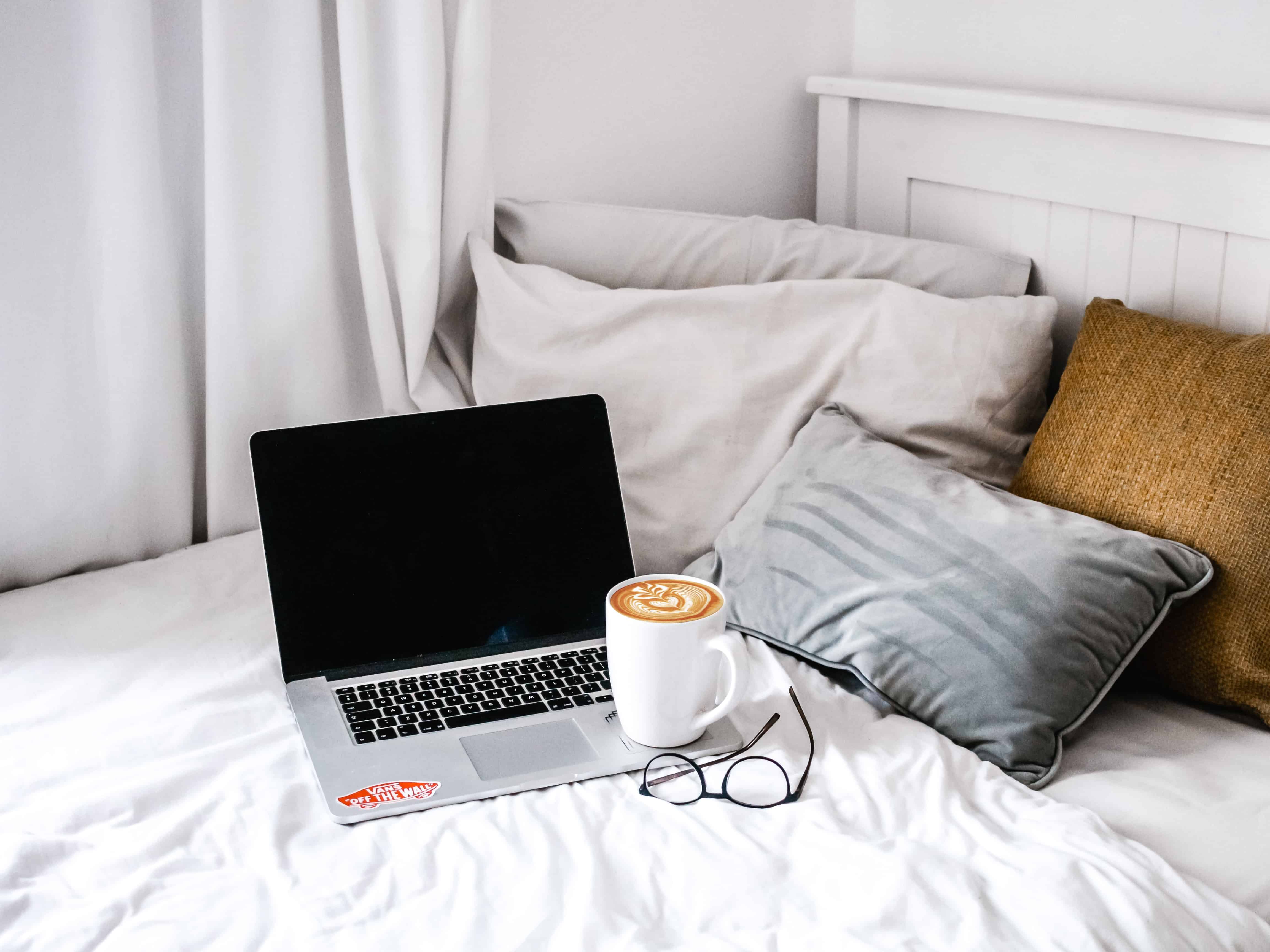 Things You Need to Know Before Becoming a Full-Time Blogger