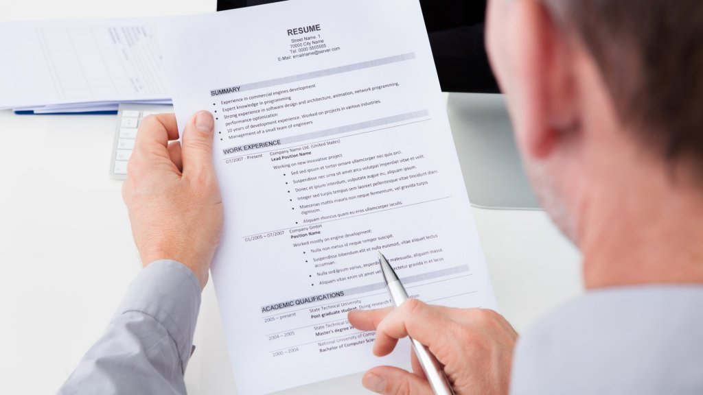 Where Should you Put the Coursework in Your Resume?